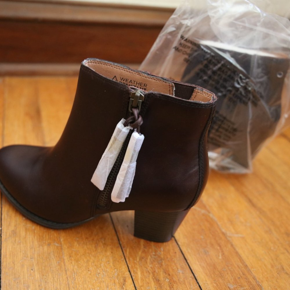 Vionic Upright Madeline Leather Ankle Boot 7M